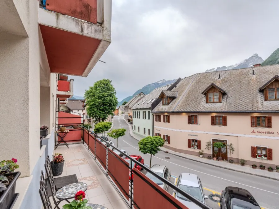 Apartment 888 with 2 Bedrooms&Balcony&Free Parking