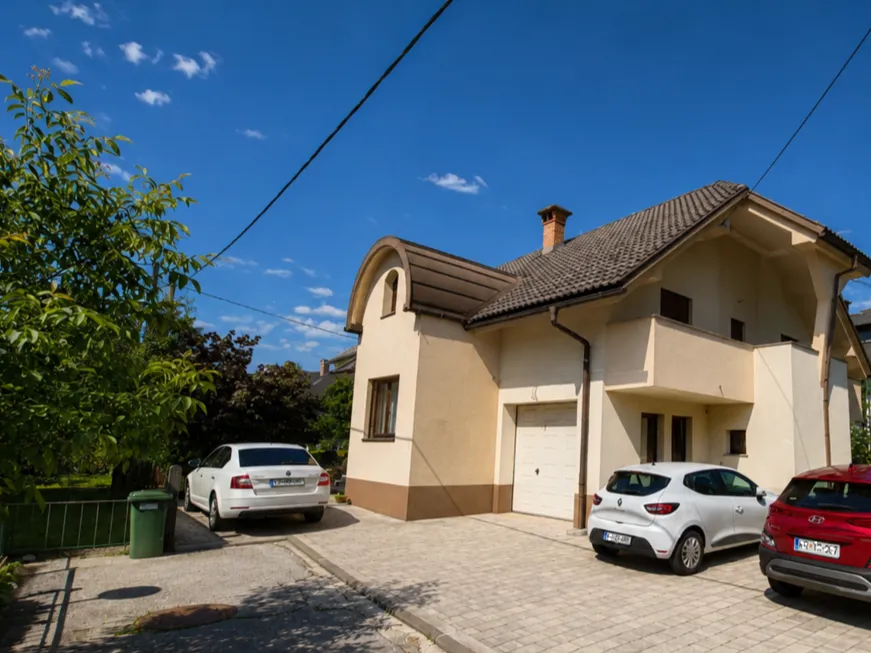 Apartment Alee