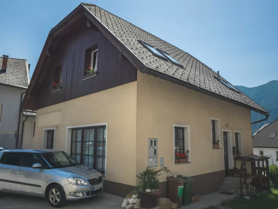 Apartment Amak with free onsite parking