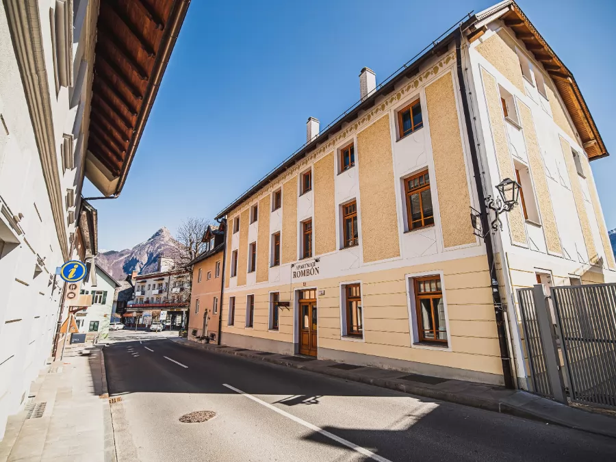 Apartments Rombon Klavdij with Free Onsite Parking