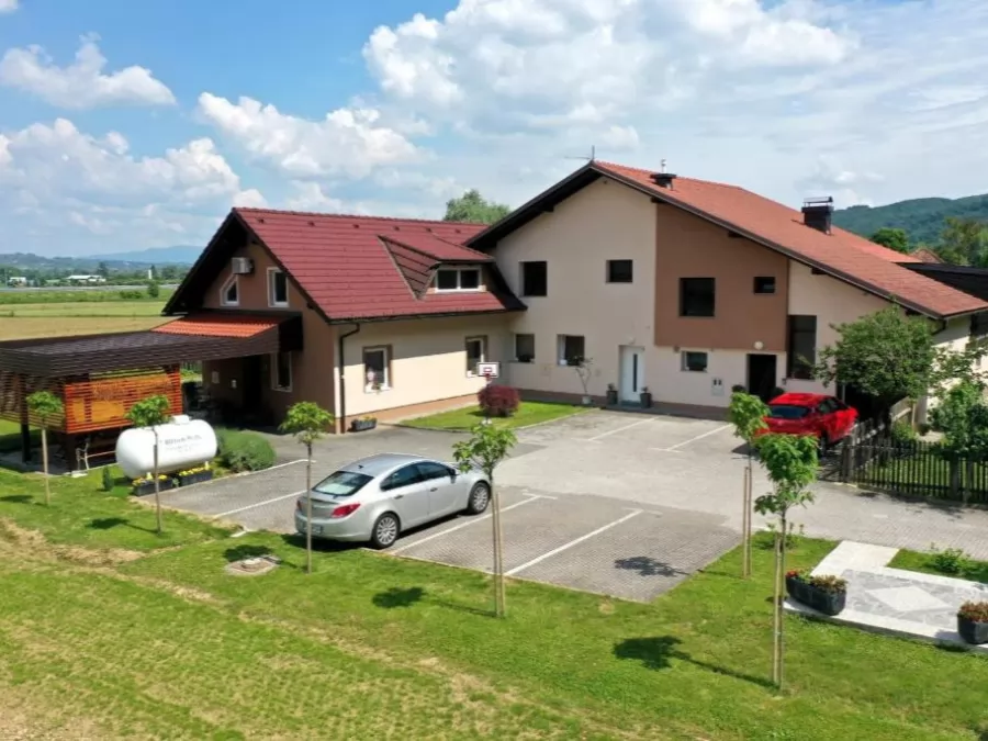 Lux Living apartmaji Budič