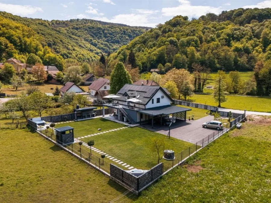Villa Loti Apartment With Private Hot Tub