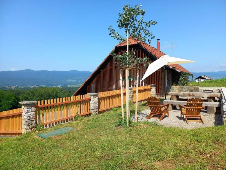 Vineyard Cottage Maleric with Pool Access