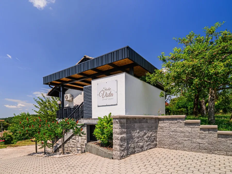 Vista Apartment With Hot Tub & Large Terrace